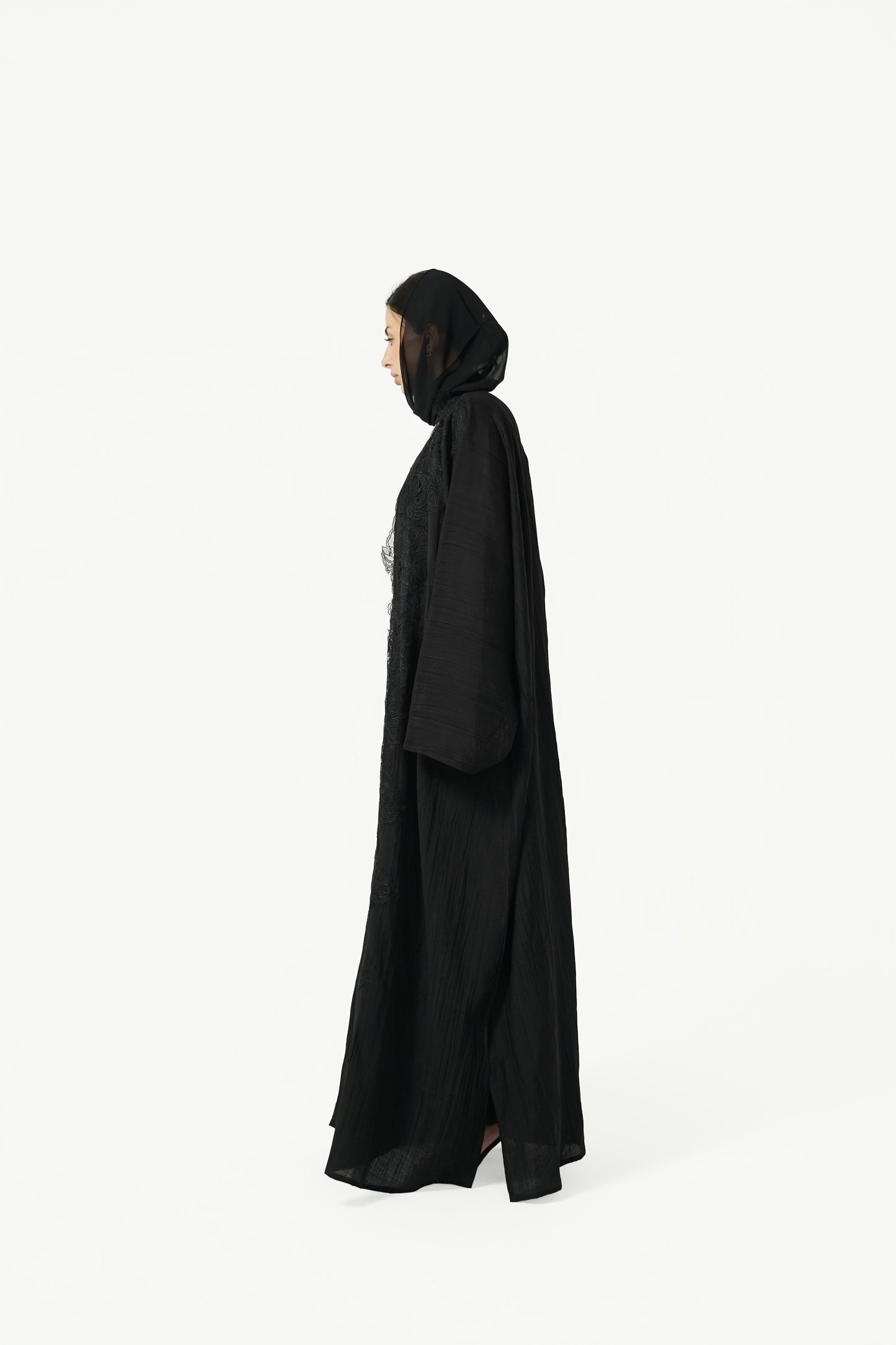 Lujain - RTW