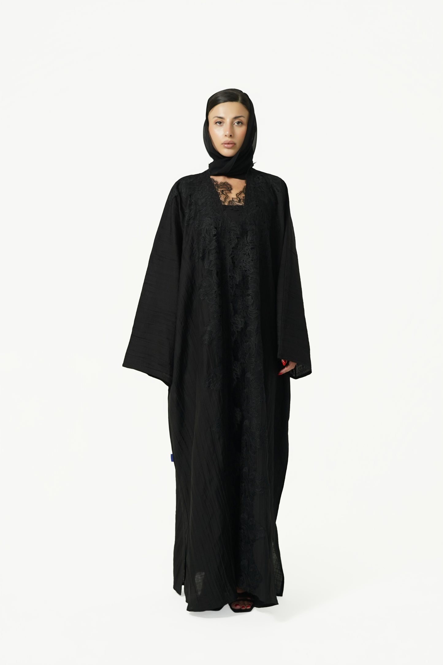 Lujain - RTW