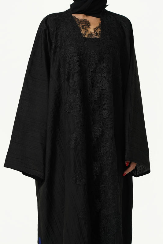 Lujain - RTW