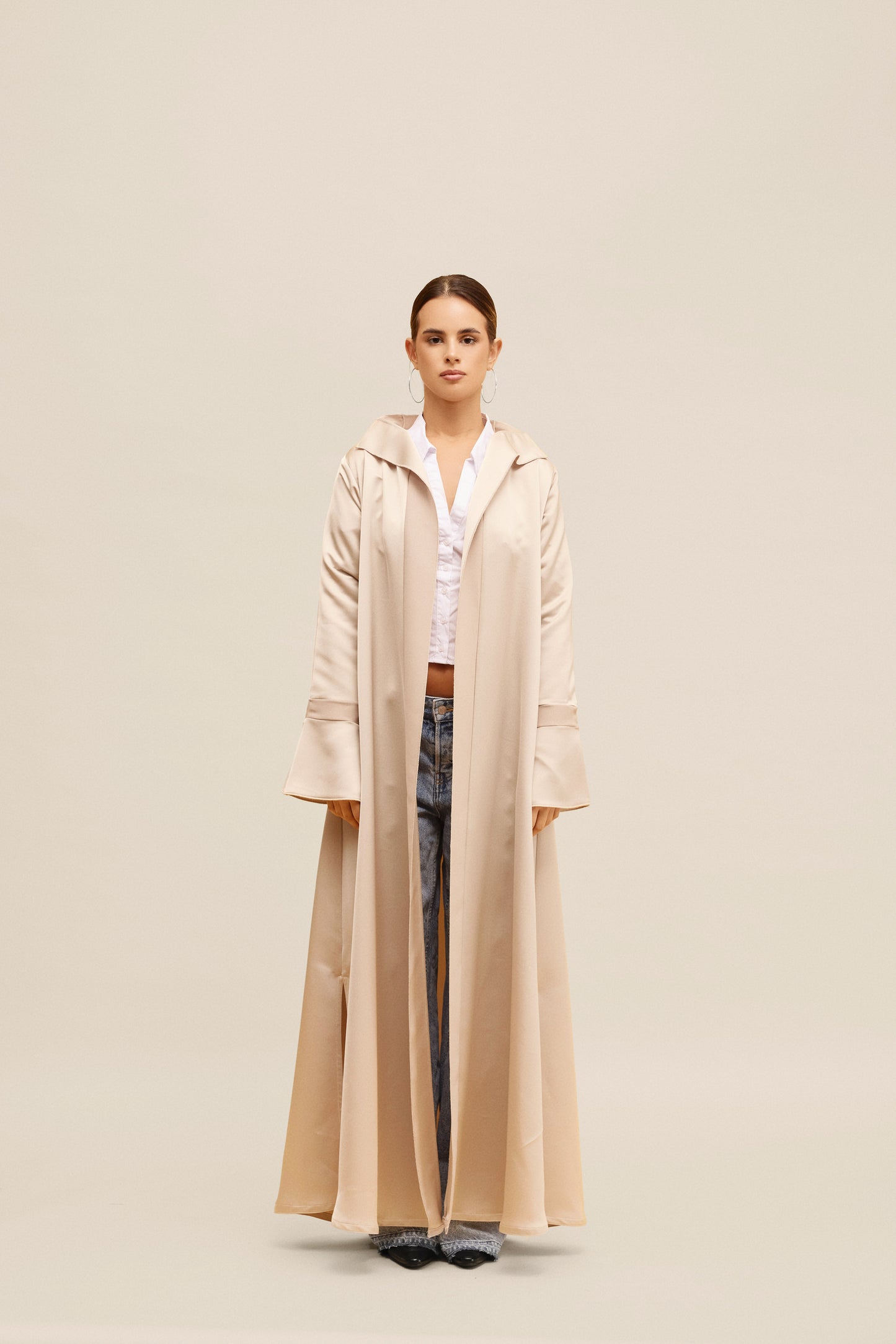 Raya in beige- RTW