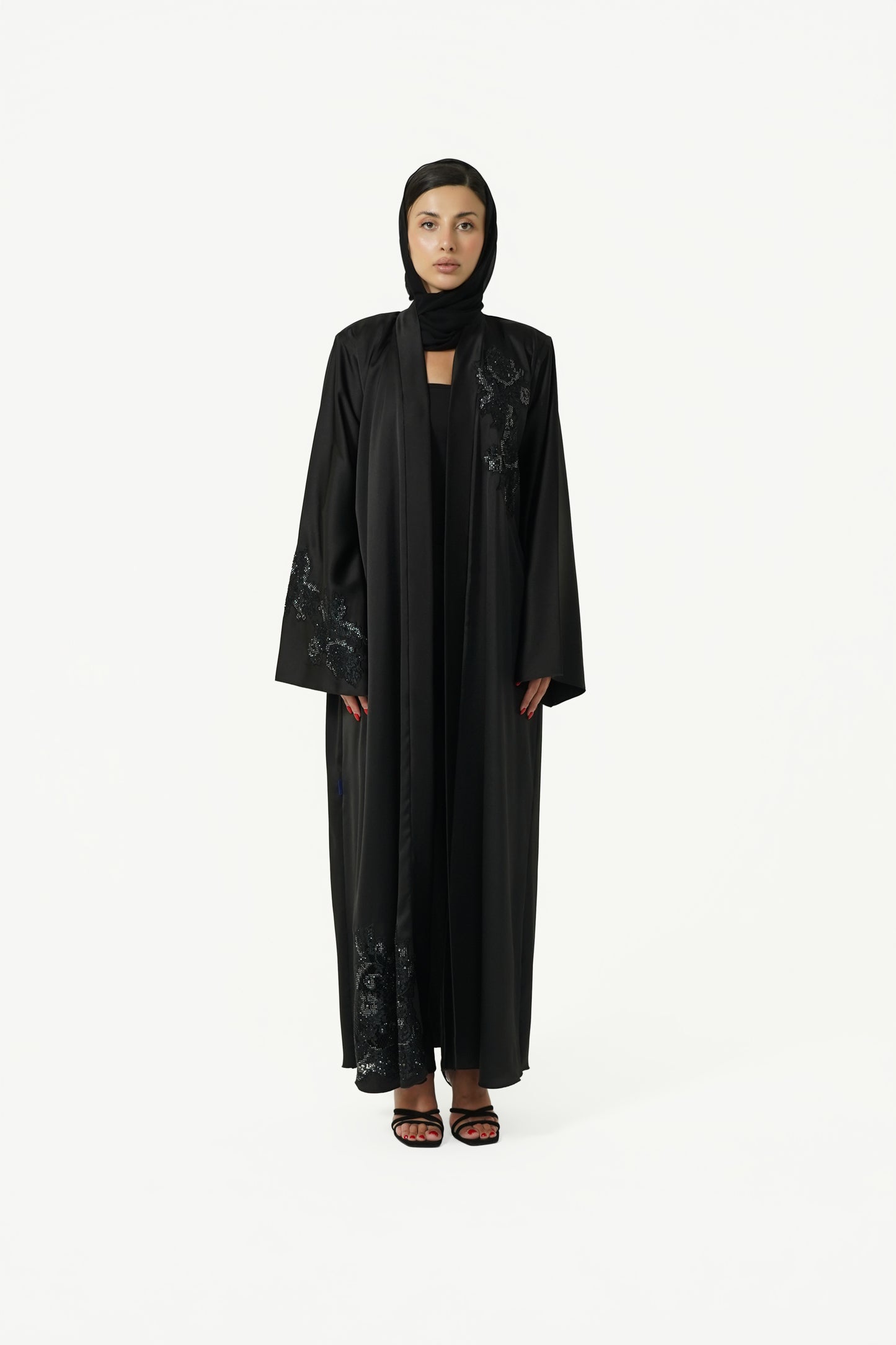 Atheer in black