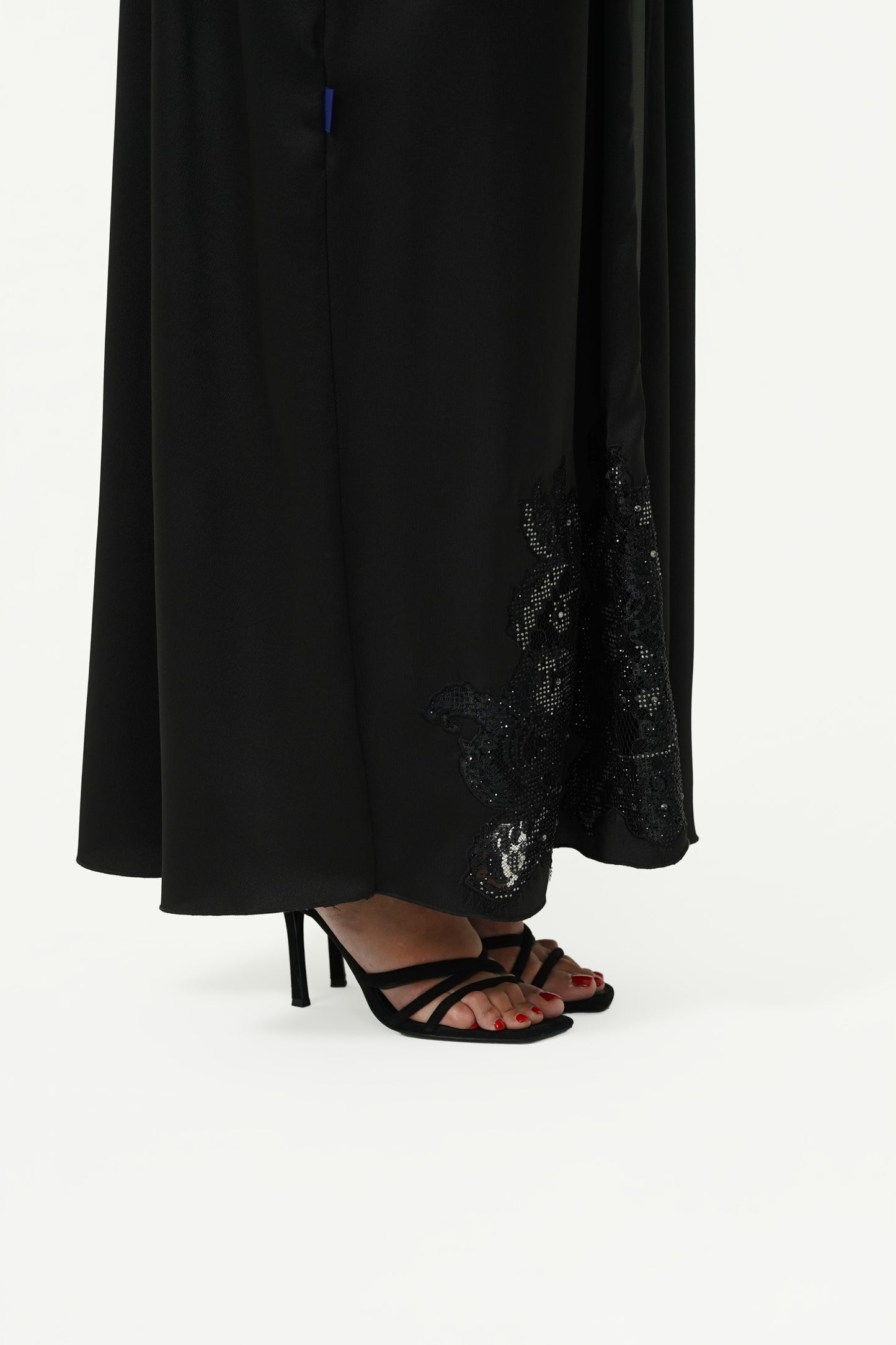 Atheer in black