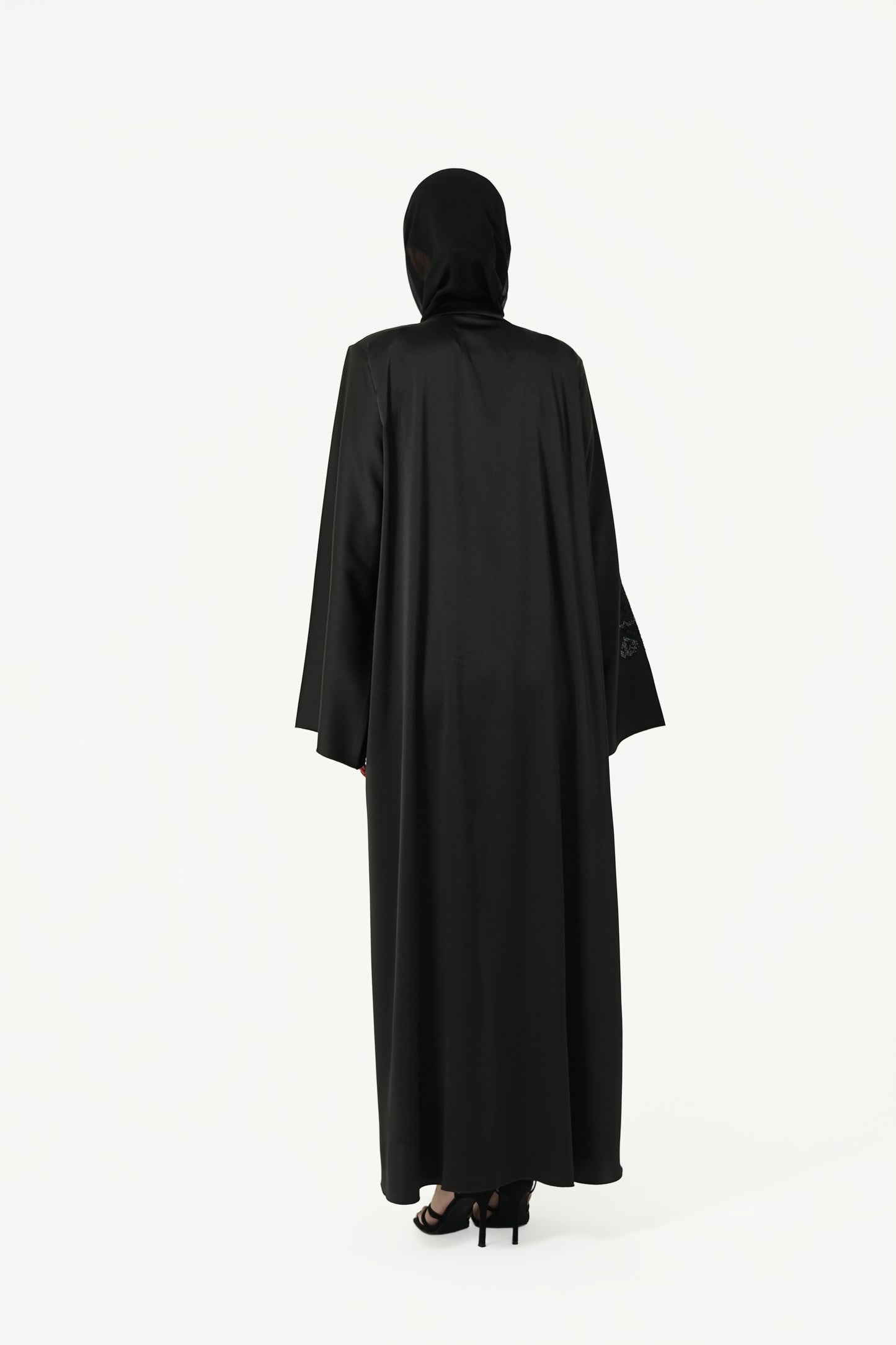 Atheer in black